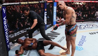 Jamahal Hill Warns Alex Pereira Ahead of Championship Defense Against Jiri Prochazka at UFC 303