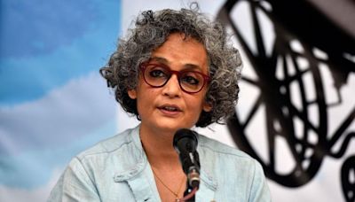 Arundhati Roy wins PEN Pinter Prize for 'powerful voice'