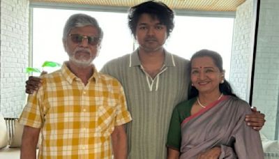Thalapathy Vijay’s rare photo with his parents S A Chandrasekhar and Sobha goes viral