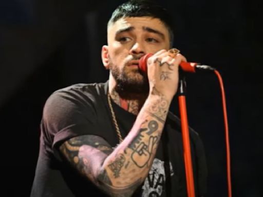Zayn Malik Returns To The Stage For First Concert Since Leaving One Direction