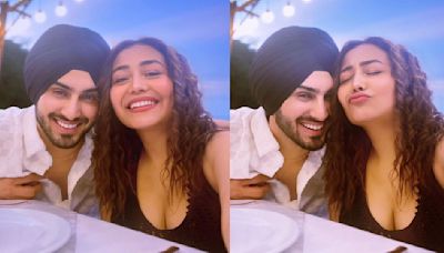 Rohanpreet Singh CLARIFIES about Neha Kakkar and his divorce reports; Rubbishes them as ‘baseless rumors’