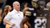 In a rare SEC spotlight as season starts, Vanderbilt badly needs to beat a beatable Hawaii