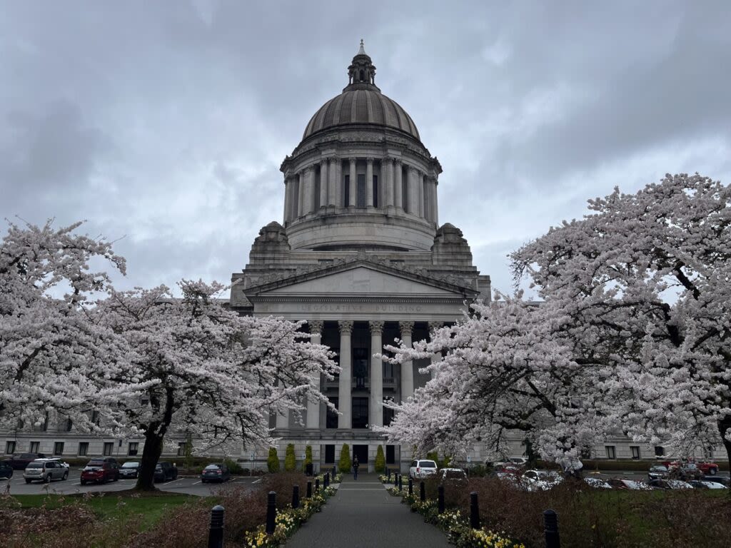 Republican legislative staff move first to unionize under new WA law