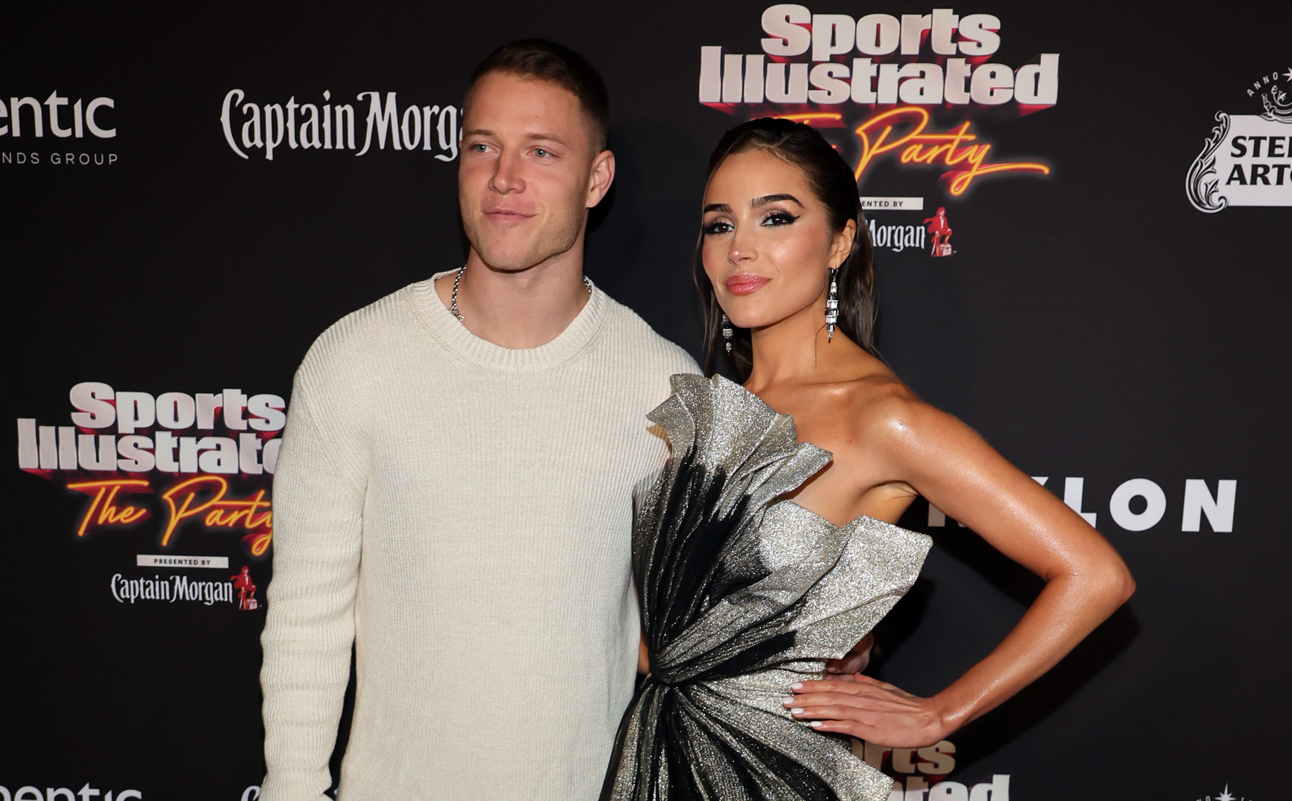 Watch CMC, fiancé Olivia Culpo adorably rescue turtle on walk