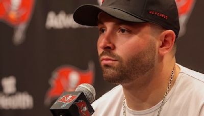 Calm, confident Baker Mayfield takes control of Bucs’ new offense