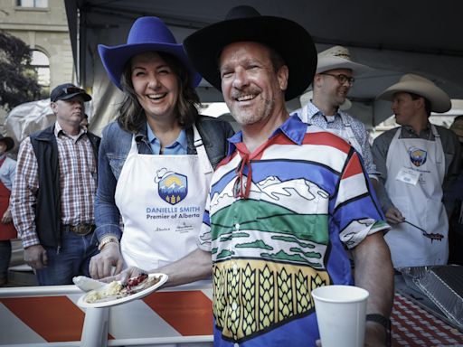 Danielle Smith dons apron for her second premier's Stampede breakfast