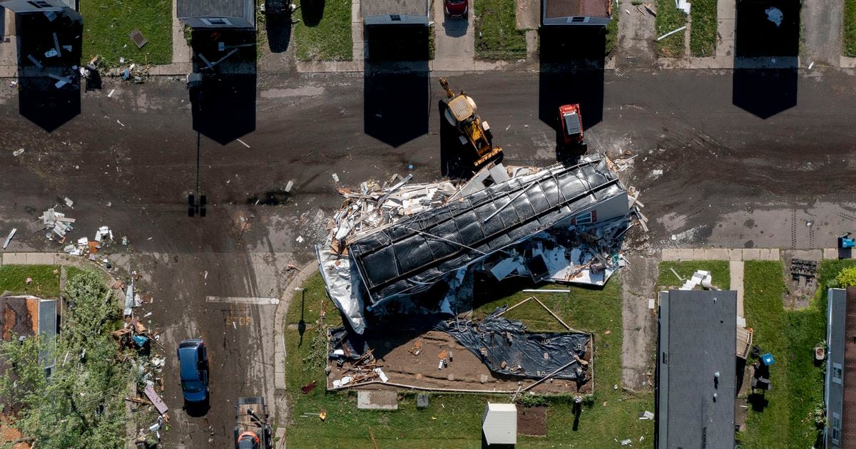 8 tornadoes confirmed in Ohio, 3 in Michigan as severe storms cross central US