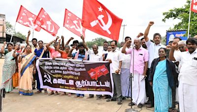 CPI (M) protests against three new laws in Krishnagiri