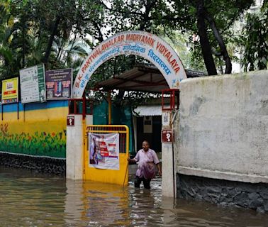 Heavy rains in India's Mumbai impact transport, shut schools