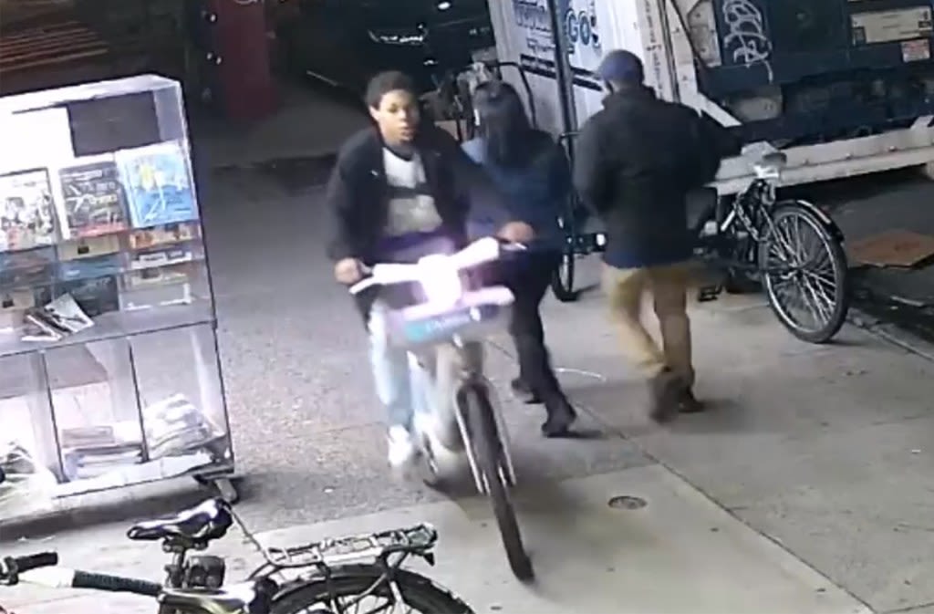 Teen on Citi Bike attacks two Jewish children in Brooklyn hate-fueled attack: NYPD