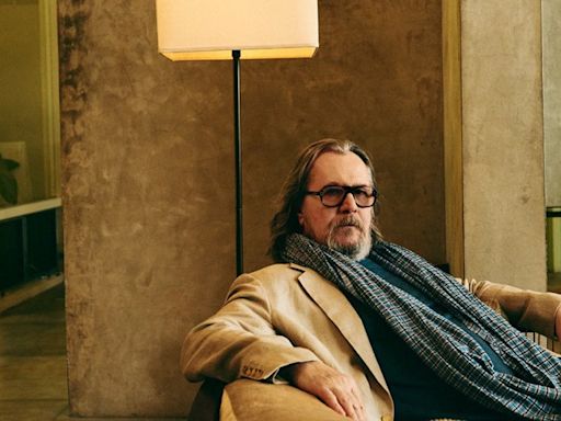 How Gary Oldman Landed His Dream Role as a Farting Slob in ‘Slow Horses’ | Video