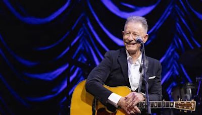 Lyle Lovett on music, fatherhood, COVID, ‘devious thoughts’ and sports: ‘I’m not man enough to play golf!’