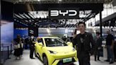 BYD’s Foes Answer Price Cuts With Steep Combustion Car Discounts