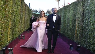 Inside Jennifer Lopez’s ‘Shocking’ Solo Met Gala Appearance Without Husband Ben Affleck