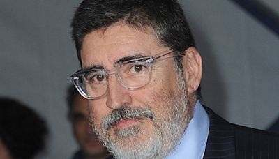 Alfred Molina Chokes Up Talking About Dad Who Rebuffed His Acting Dream