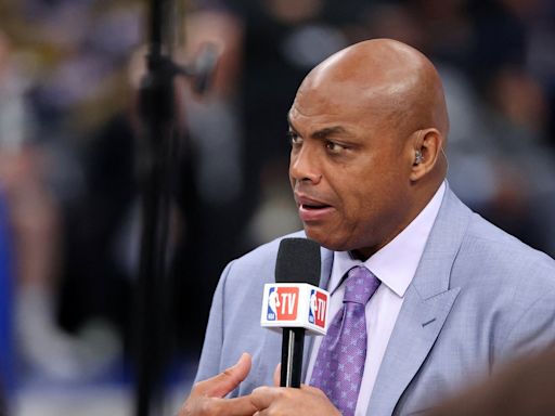 Charles Barkley reverses course, will not retire from TV