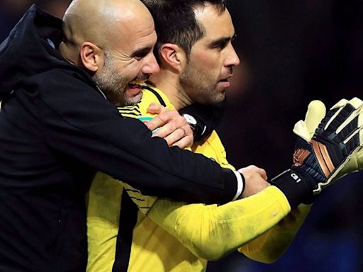 Pep Guardiola se abre a un retorno de Claudio Bravo al City