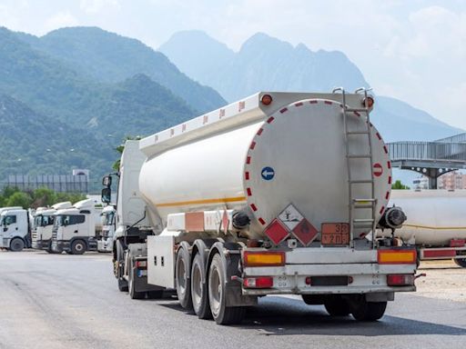 陸首發食用油罐車標準 確保「舌尖上的安全」 - 兩岸