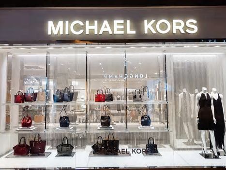 La FTC anunció una demanda que bloquea una fusión entre Michael Kors y Coach