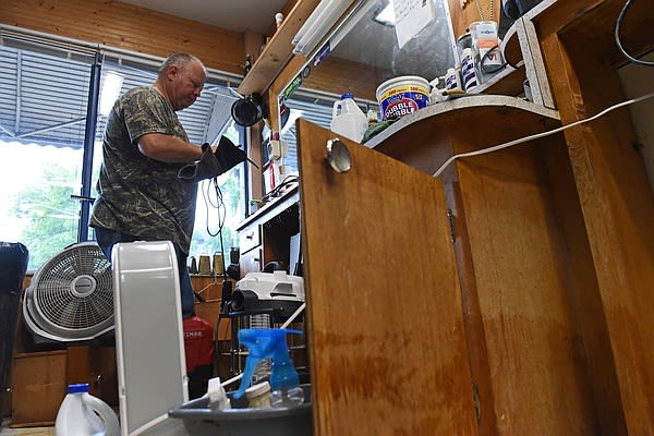 Inches of rain hit Ozark Mountains, where flood insurance is rare | Arkansas Democrat Gazette