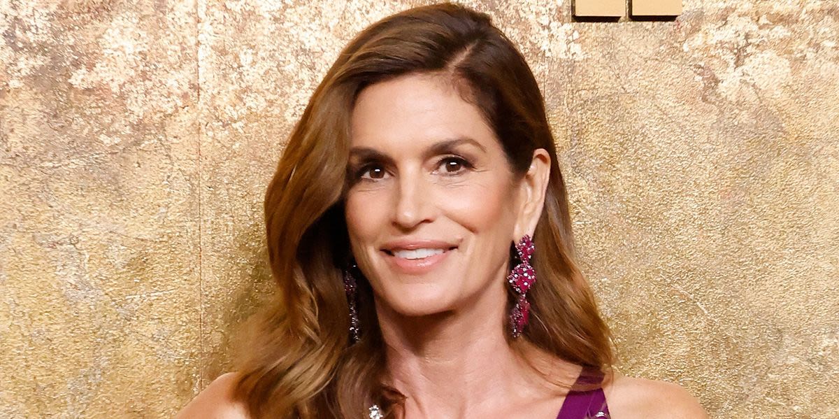 Cindy Crawford Reveals What 'Quickly' Changed With Parents At Start Of Modeling Career