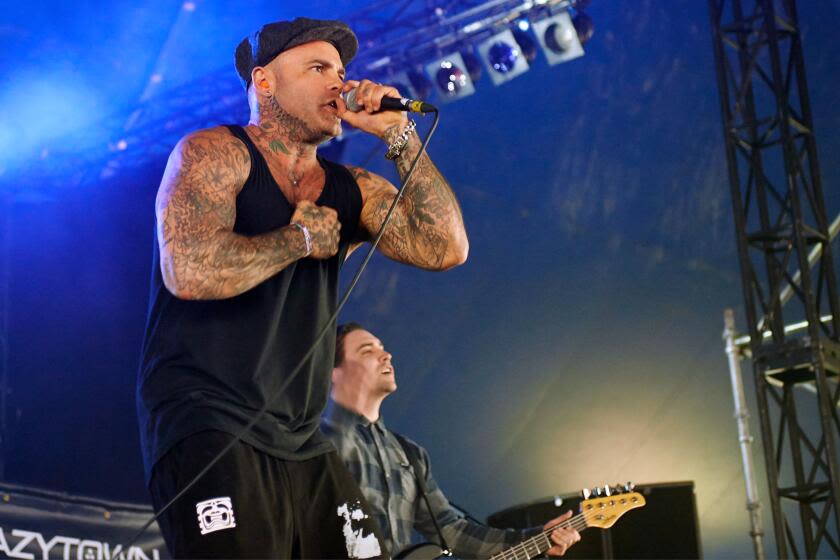 Crazy Town frontman Shifty Shellshock died of accidental overdose, manager says