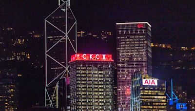 Li Ka-shing’s Unfilled Towers Show Deepening Hong Kong Downturn