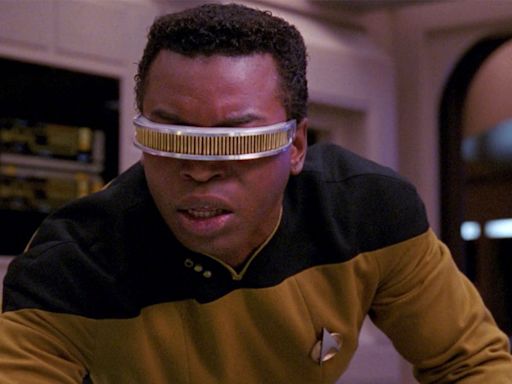 LeVar Burton's Reading Rainbow Gave Star Trek: The Next Generation Fans A Big First - SlashFilm