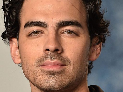 Joe Jonas Teases Solo Album; Hints At Several Duet Collaborations