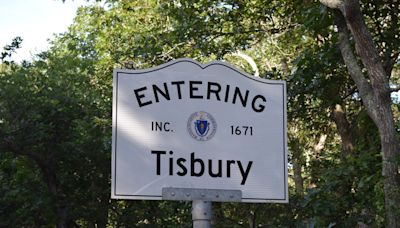 Tisbury: Gaza, Marian Anderson, 'The Boys in the Boat,' Council on Aging, Peter Simon - The Martha's Vineyard Times