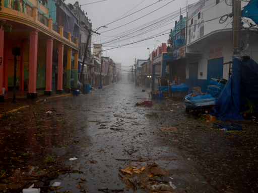 Hurricane Beryl batters south coast of Jamaica