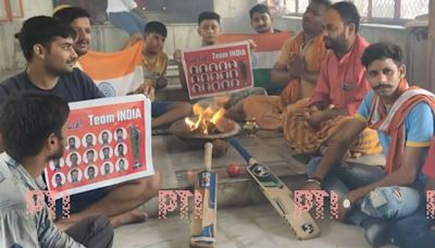 Indian fans start prayers, havans ahead of India vs England semifinal | Watch