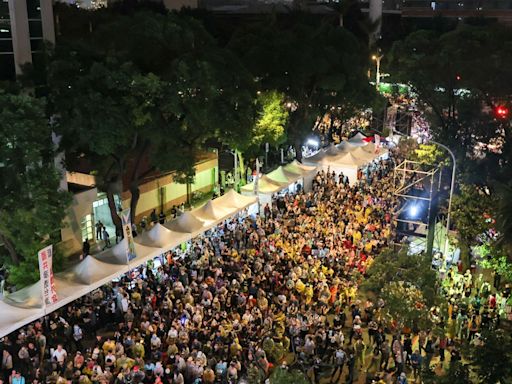 台立院三讀通過增列「藐視國會罪」 7萬民眾再夜圍議會反擴權
