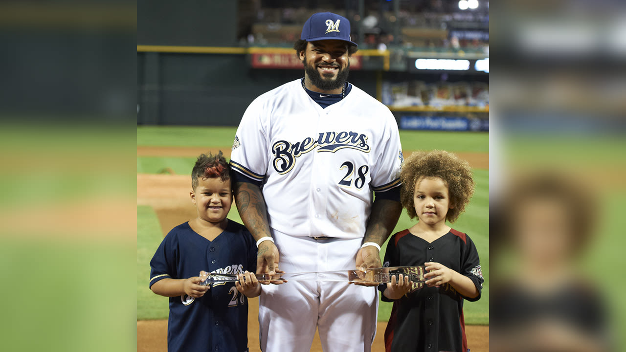 Brewers sign Prince Fielder's son to minor league contract: report
