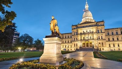 Michigan Employers Take Note: New Ruling Impacts Paid Leave and Minimum Wage