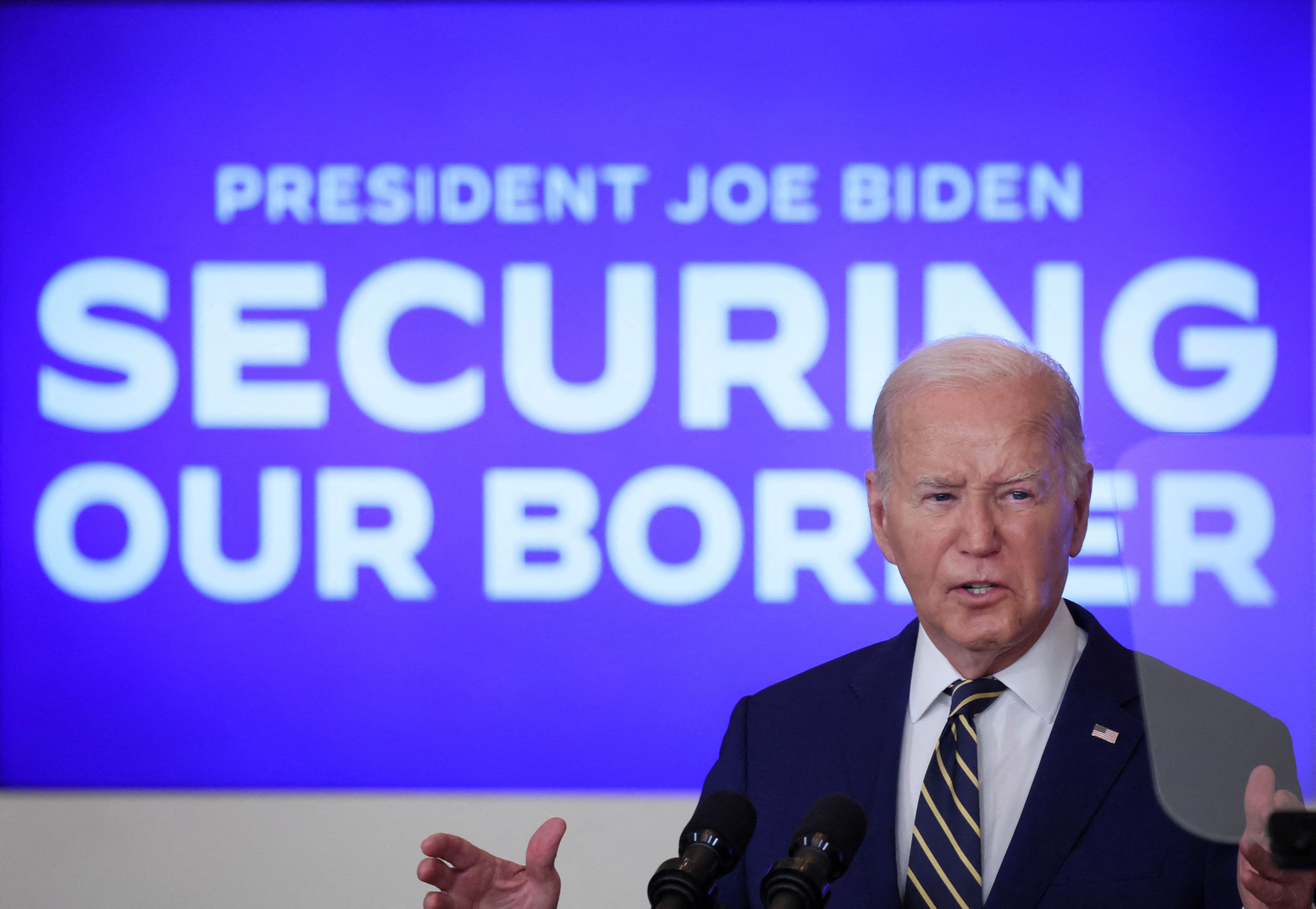 Biden’s new immigration order earns some tepid support from Democrats