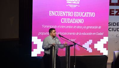 Participa Cruz Pérez Cuéllar en Encuentro Educativo Ciudadano