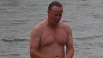 David Cameron swaps choppy waters of politics for calmer Cornwall seas