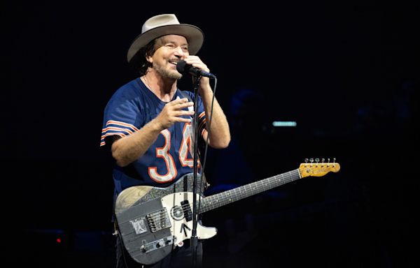 Pearl Jam Celebrate 50th New York Show With Little Steven, Andrew Watt