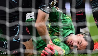 Ederson sufrió una fractura en el rostro tras el choque con Cuti Romero y no jugará las dos finales que disputará Manchester City