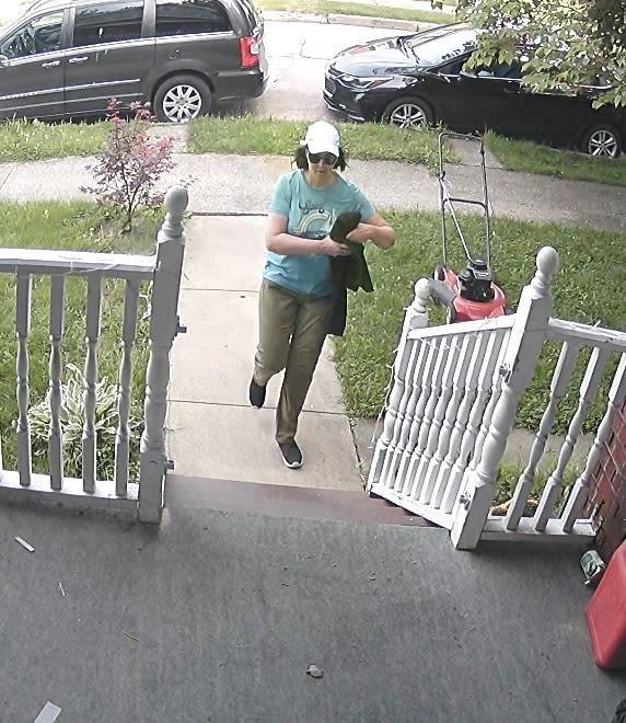 Washington police searching for ‘porch pirates’