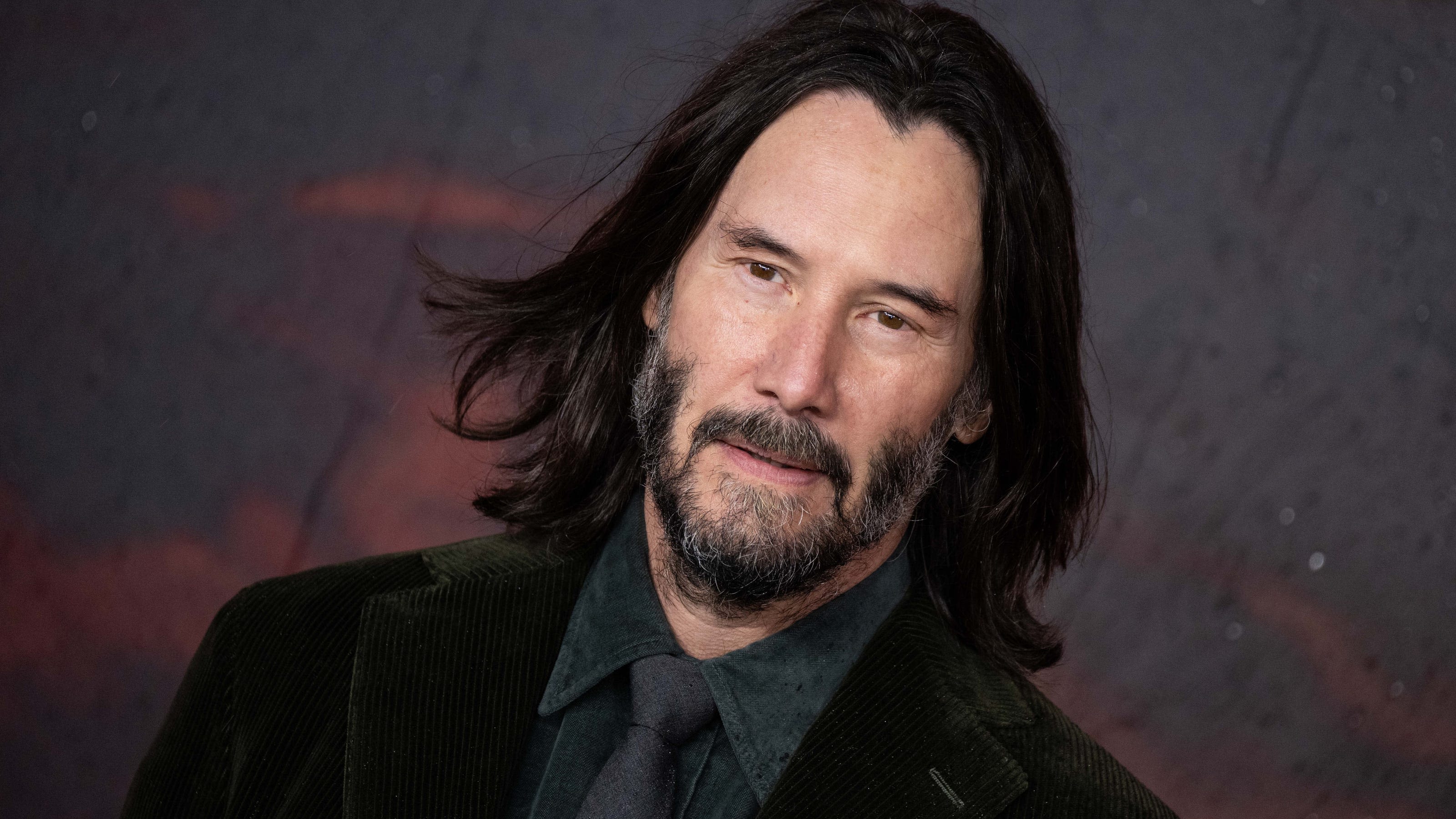 Keanu Reeves explains why it's good that he's 'thinking about death all the time'