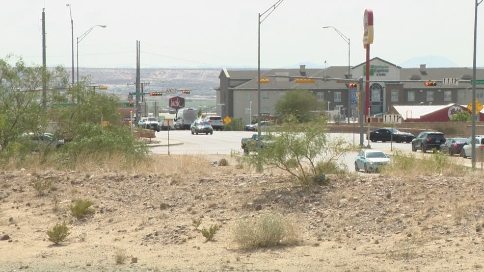 El Paso debates sale of west side land amid concerns over traffic and development plans