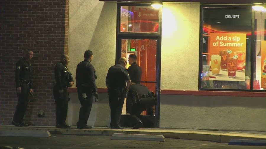 3 masked suspects steal cash from Popeyes restaurant in L.A.