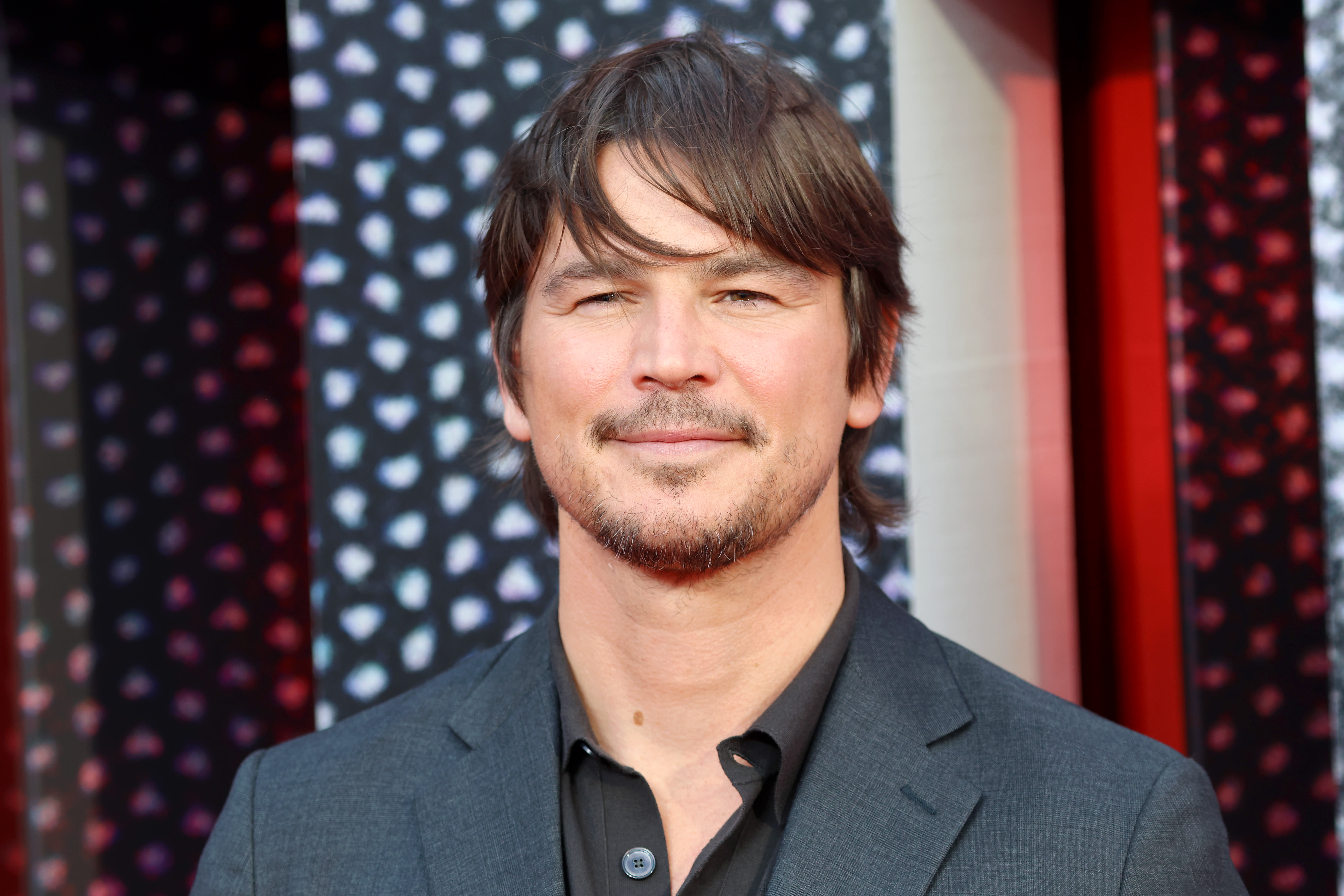 Josh Hartnett Rejected Superman Twice and Left Hollywood Once ‘People Were Stalking Me’: ‘A Guy Showed Up at One of My...
