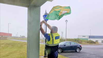 Divided loyalties as Galway Garda raises the flag for Donegal! - Donegal Daily