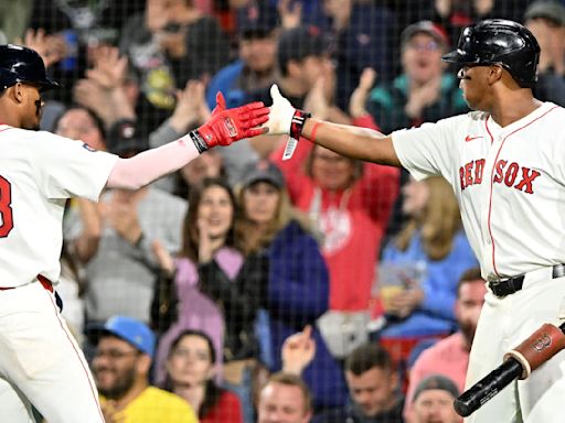 Why Eddie Romero Praises Rafael Devers' Red Sox Leadership