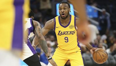 Looking a lot like dad, Bronny James makes NBA Summer League debut