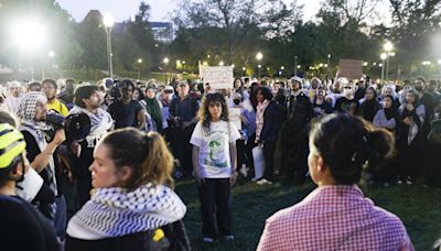 Pro-Palestinian and pro-Israel protesters unite to chant 'f*** Joe Biden'