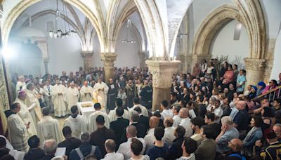 Faithful gather in Upper Room in Jerusalem to mark Last Supper
